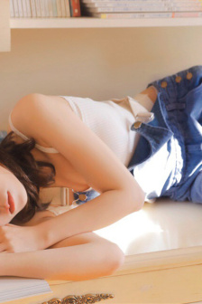 女教师淫辱教室